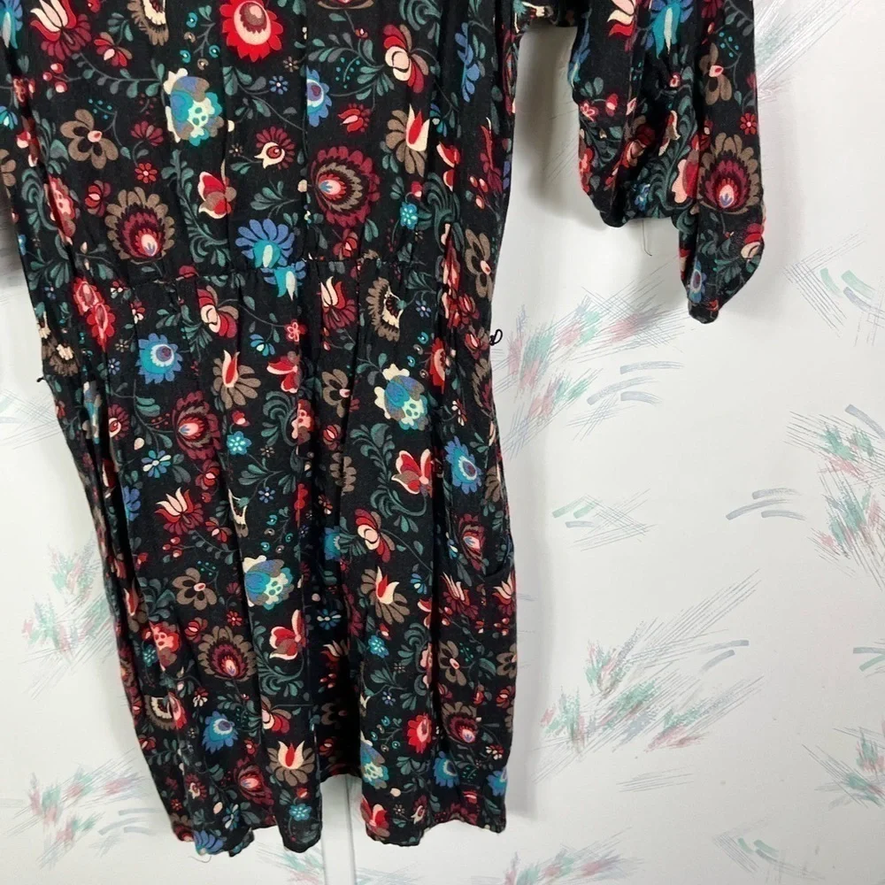 FOREVER 21 Contemporary Black Floral Print Mini Dress